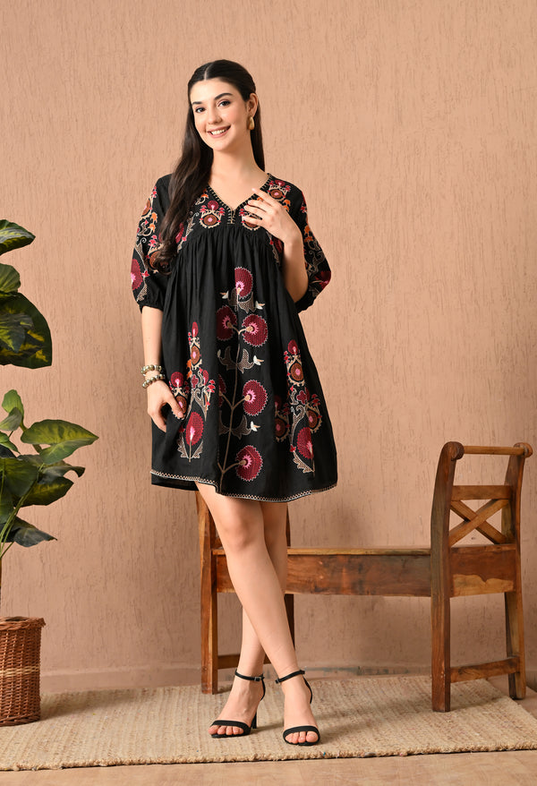 Elegant Black Midi Frock Delight