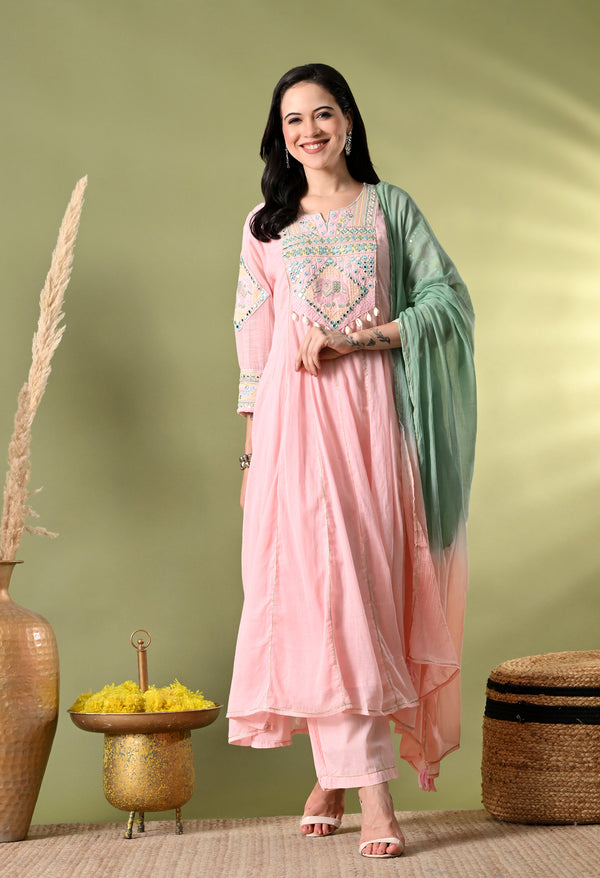 Elegant Light Pink Dream Set